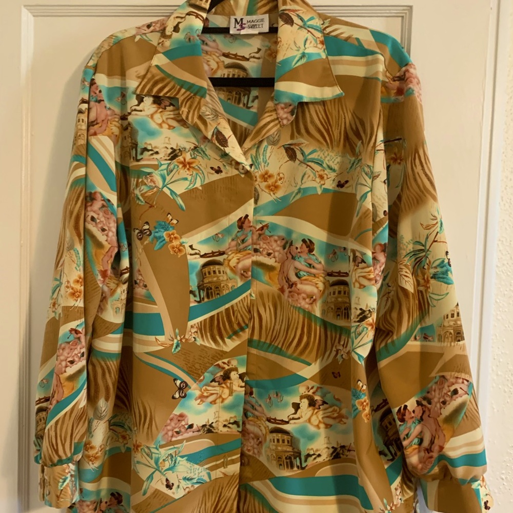 2 for $15 🌟 Vintage cherub and floral tunic shirt